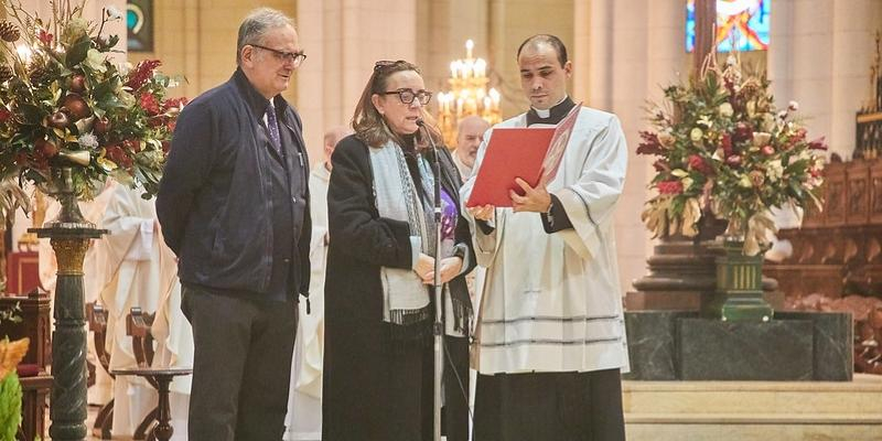 Lee más sobre el artículo María Bazal y José Barceló, delegados de Familia y Vida de Madrid, ante la celebración de las bodas de oro y plata matrimoniales en la catedral: «Estas parejas son un faro de esperanza para las nuevas generaciones»